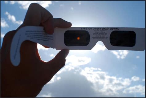 7-eleven eclipse glasses